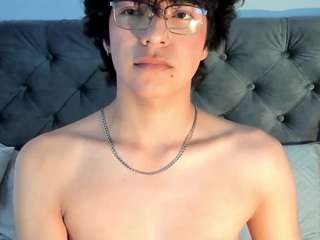 miilowolf webcam model stream image