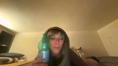 SpacerWoman webcam cam4 model stream image