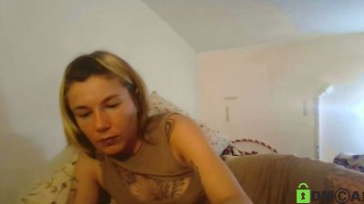 SpacerWoman webcam model stream image