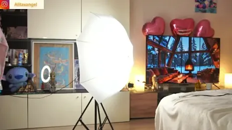 AlitaXAngelic webcam model stream image