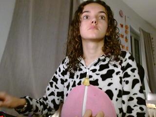 Raya Colt webcam model stream image