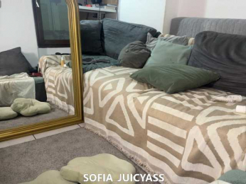 SofiaJuicyAss webcam model stream image
