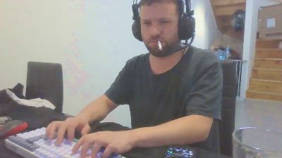 Giingz22 webcam cam4 model stream image