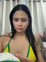 Leyna_Kenet webcam model stream image