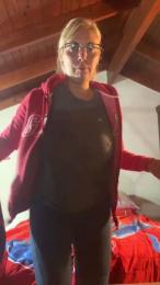 Micarica webcam model stream image
