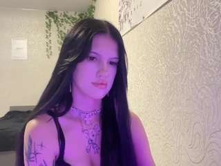 hilariaburtchell webcam model stream image