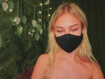 Meeeeow webcam model stream image