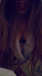 badgirl129 webcam model stream image