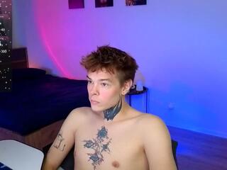 Darren Willson webcam model stream image