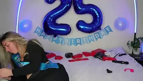 Lulu_berkeley webcam model stream image