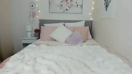 lunaraeXO webcam model stream image