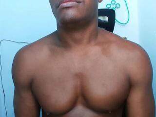 Kendo Muscle Big webcam model stream image