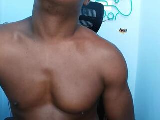 Kendo Muscle Big webcam model stream image