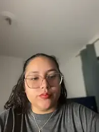 CurlyGirl_1 webcam model stream image