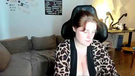 KiraKoval webcam model stream image