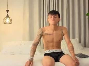 aronnymila webcam model stream image