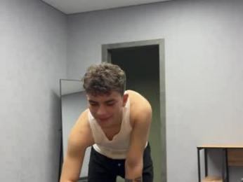 maxwoolf webcam model stream image