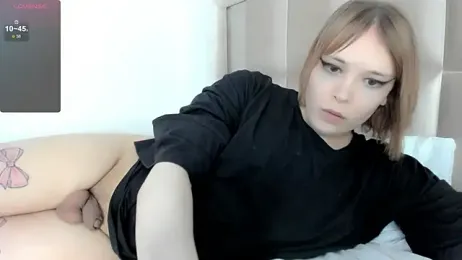 fem_to webcam model stream image