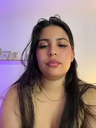 shainadavis webcam model stream image