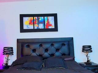 Kamile Nilsen webcam model stream image