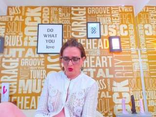 vickymature webcam model stream image