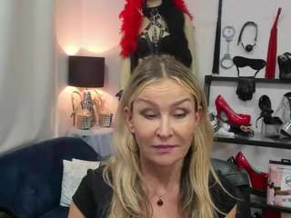 luxcrystal webcam model stream image