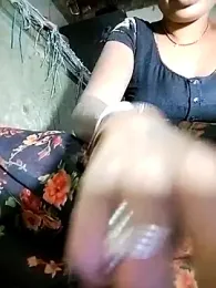 Hot_bhabhi300 webcam stripchat model stream image