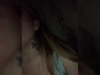 Sailor-Moons webcam bongacams model stream image