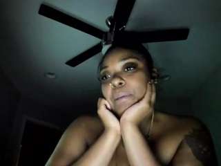 siennadivyne webcam model stream image