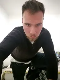 mrlyuis webcam stripchat model stream image