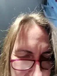 Evelina_cute webcam model stream image