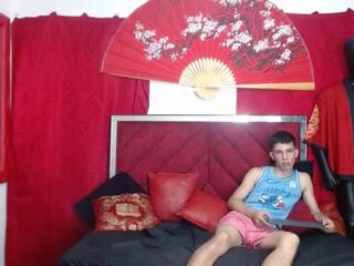 Sasuke Brons & Kevin Kelce webcam model stream image