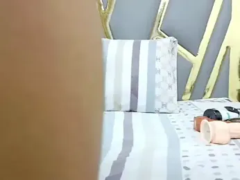 valeriavasquez webcam stripchat model stream image