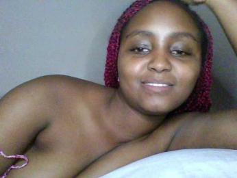 Prettyval webcam model stream image