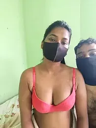 renu_143 webcam model stream image