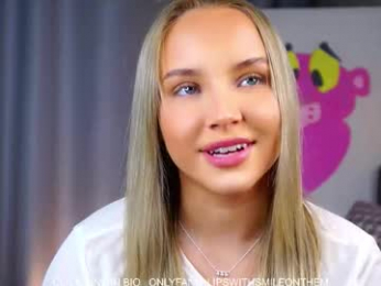 lipswithsmileonthem webcam model stream image