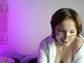 Kuromi5 webcam bongacams model stream image