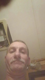 Bassman15s webcam model stream image