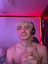 santikhalifa webcam model stream image