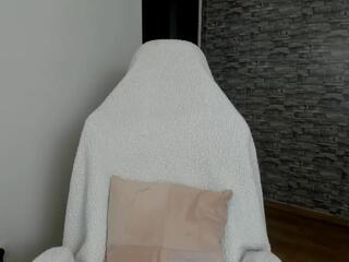 Ria Thrill webcam model stream image