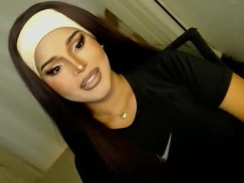 lucy_heartfiliaxxx webcam chaturbate model stream image