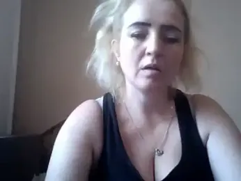 LanaFoxx webcam model stream image