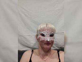 Iinna webcam model stream image