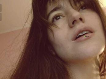 -fatalika- webcam model stream image