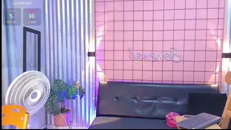 mensia_hernandz webcam model stream image