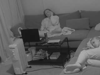 voyeurcam-julmodels-living-1 webcam model stream image