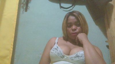 Norayah webcam model stream image