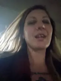 SheIsSomething webcam model stream image