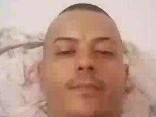 Maxi Hall webcam model stream image