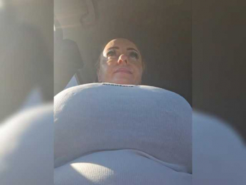 NADINNNE webcam model stream image